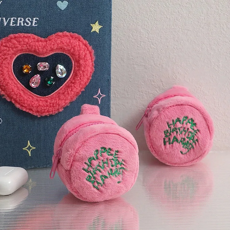 Cute Cake-shaped Furry Hanging - Backpack Insert Organizer recension och pris